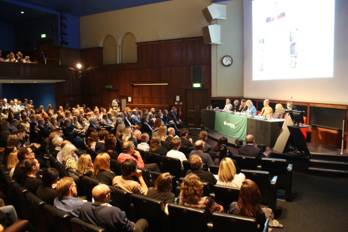 The EarthWatch Institute debate gets under way at the Royal Geographical Institute, London (c) EIA