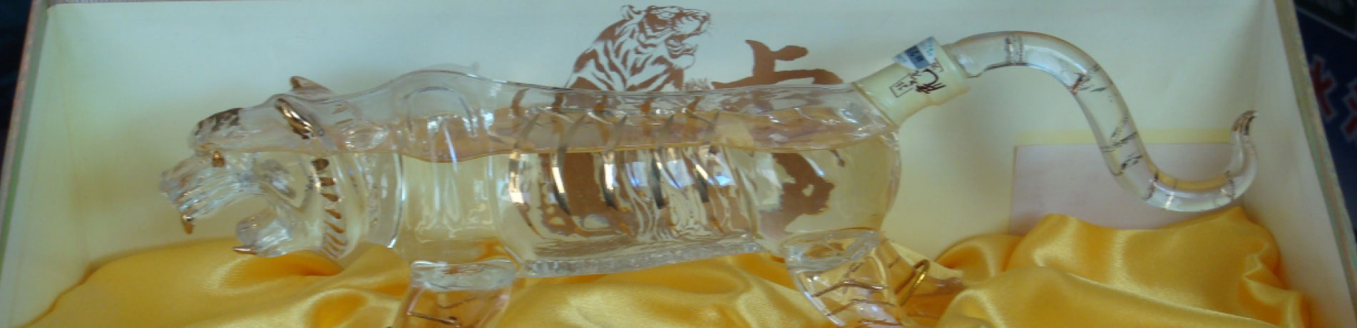 A tiger-shaped bottle of bone strengthening wile for sale, Qinhuangdao, China