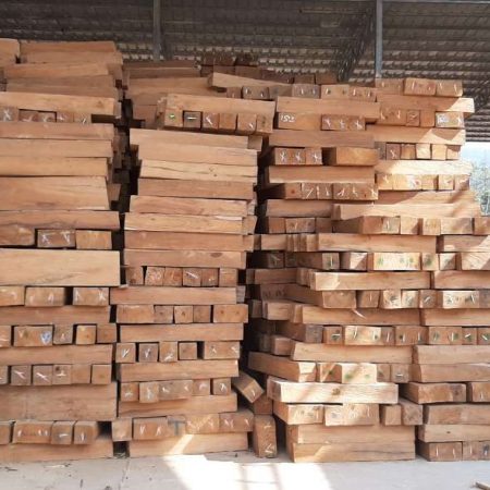 https://eia-international.org/wp-content/uploads/Timber-in-a-sawmill-warehouse-near-the-border-between-Myanmar-and-China.jpg